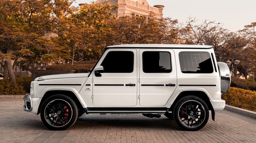 إيجار مرسيدس G63 AMG (أبيض), 2019 في أبو ظبي