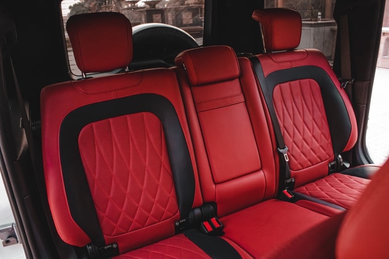 إيجار مرسيدس G63 AMG (أبيض), 2019 في أبو ظبي