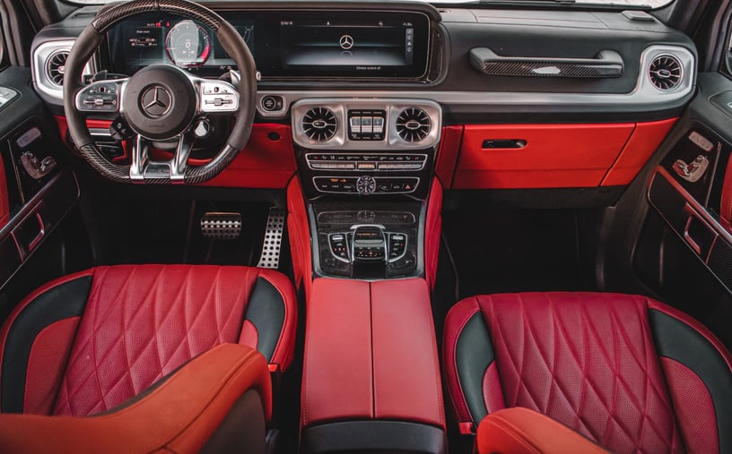 Mercedes G63 AMG (Wit), 2022 te huur in Abu Dhabi