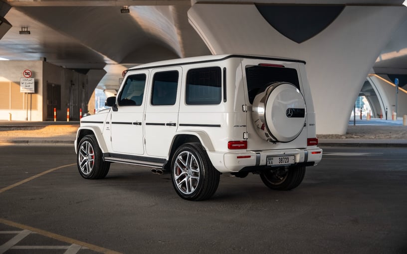 Mercedes G63 AMG (Wit), 2025 te huur in Abu Dhabi