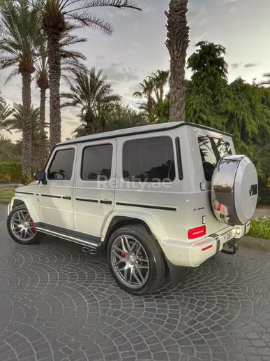 Mercedes Classe G (Blanc), 2020 &agrave; louer &agrave; Duba&iuml;