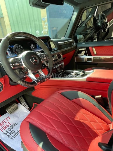 Mercedes Classe G (Blanc), 2020 &agrave; louer &agrave; Duba&iuml;