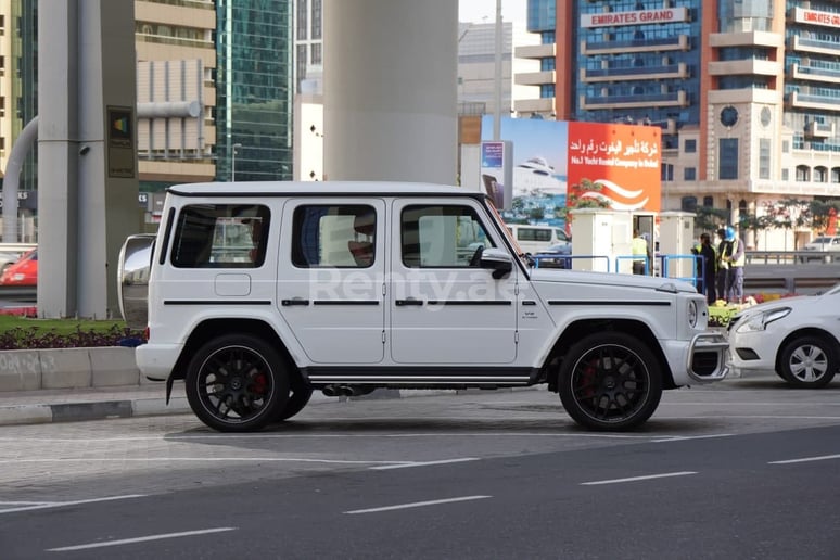 Mercedes G classe (Blanc), 2021 &agrave; louer &agrave; Duba&iuml;
