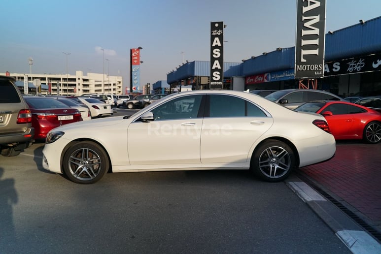 Mercedes Classe S (Blanc), 2017 &agrave; louer &agrave; Duba&iuml;