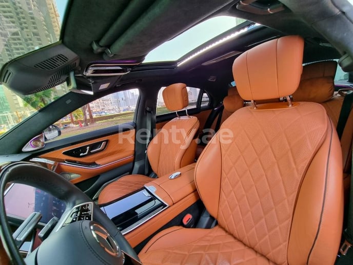 Mercedes S500 Class (Wit), 2021 te huur in Dubai