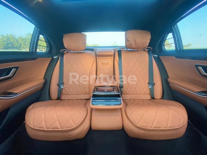 new Mercedes S 500 AMG w223 (Bianca), 2021 in affitto a Dubai 3