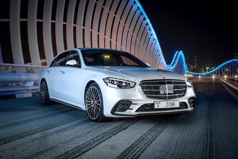Mercedes S-Klasse (Wei&szlig;), 2021  zur Miete in Dubai