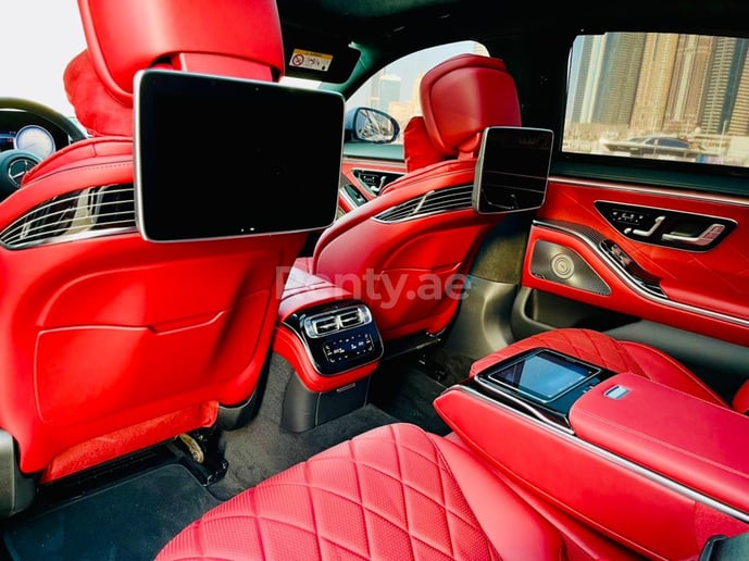 إيجار مرسيدس S500 New Shape (أبيض), 2021 في الشارقة