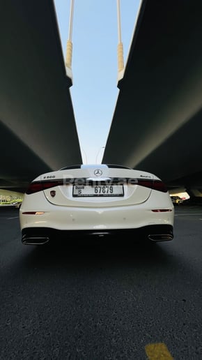 إيجار مرسيدس S500 New Shape (أبيض), 2021 في الشارقة