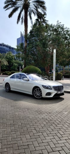 在迪拜 租 梅赛德斯 S450 (白色), 2018