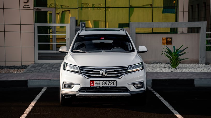 MG RX5 (Blanco), 2022 para alquiler en Abu Dhabi
