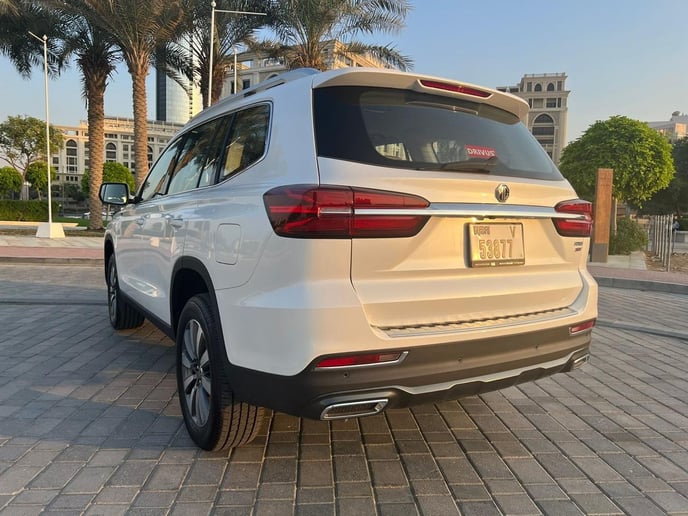 MG RX8 (Bianca), 2025 in affitto a Ras Al Khaimah