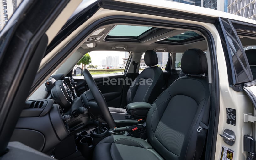 Mini Cooper S (Wit), 2020 te huur in Dubai