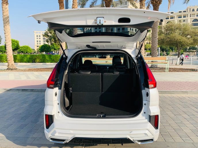 Mitsubishi Xpander (Wei&szlig;), 2025  zur Miete in Dubai