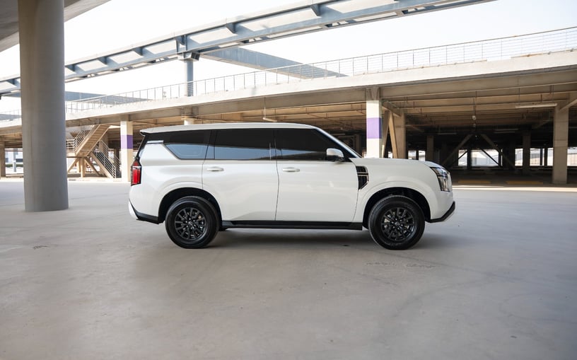 Nissan Patrol Platinum V6 (Bianca), 2026 in affitto a Abu Dhabi