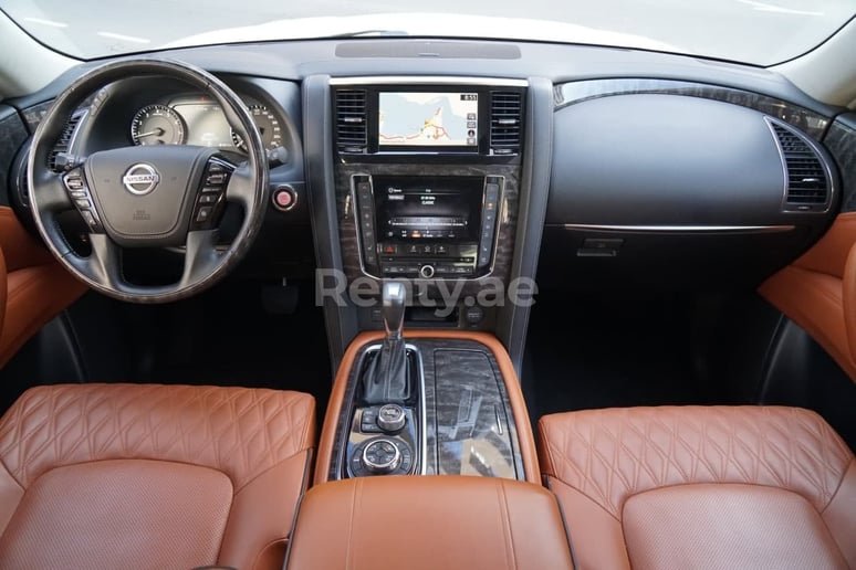 Nissan Patrol (Wit), 2021 te huur in Sharjah