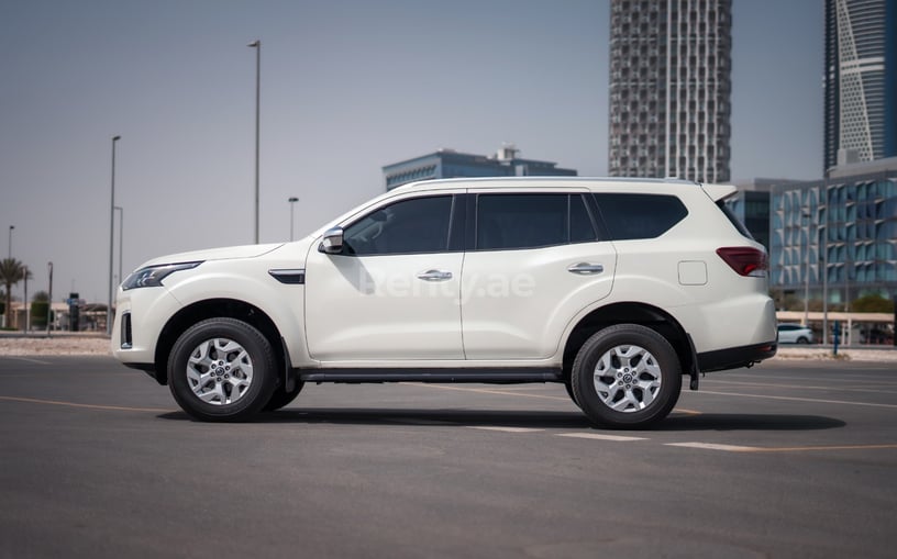 Nissan Xterra (White), 2022 for rent in Abu Dhabi