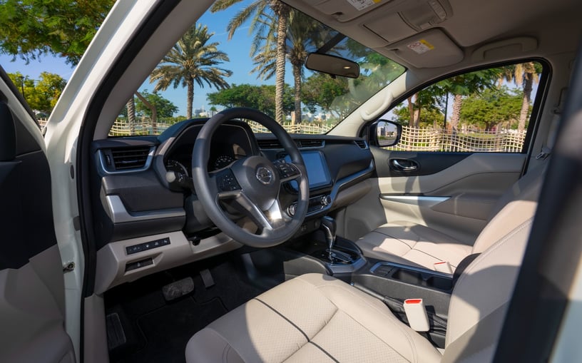 Nissan Xterra (Blanc), 2025 - offres de bail &agrave; Sharjah