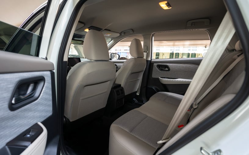 Nissan X-Trail (Wit), 2025 te huur in Sharjah