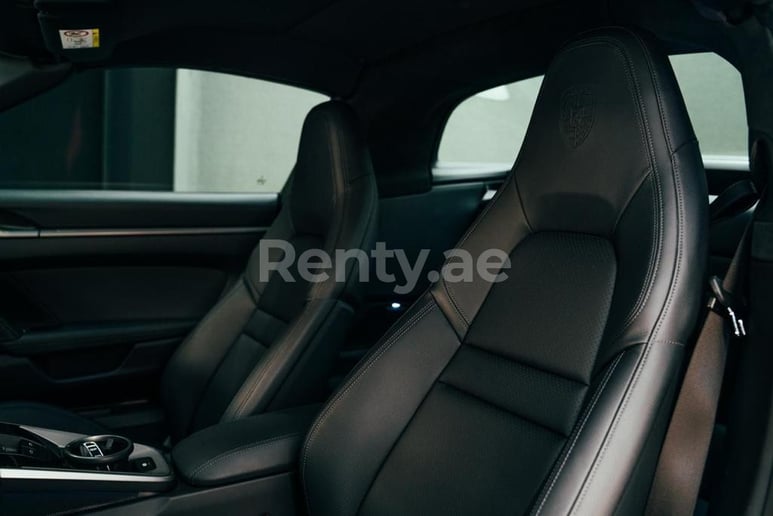 Porsche 911 Targa (Белый), 2022 для аренды в Рас-эль-Хайме