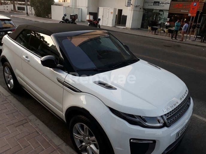 Dubai'de kiralık Range Rover Evoque (Beyaz), 2018