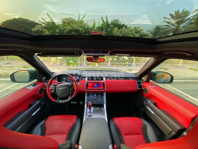 Abu Dabi'de kiralık Range Rover Sport SVR (Mavi), 2020