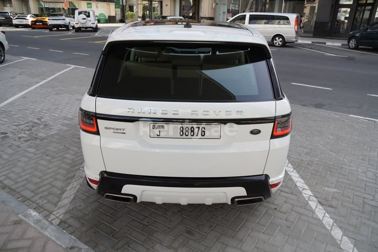 Range Rover Sport (Blanc), 2019 &agrave; louer &agrave; Duba&iuml;
