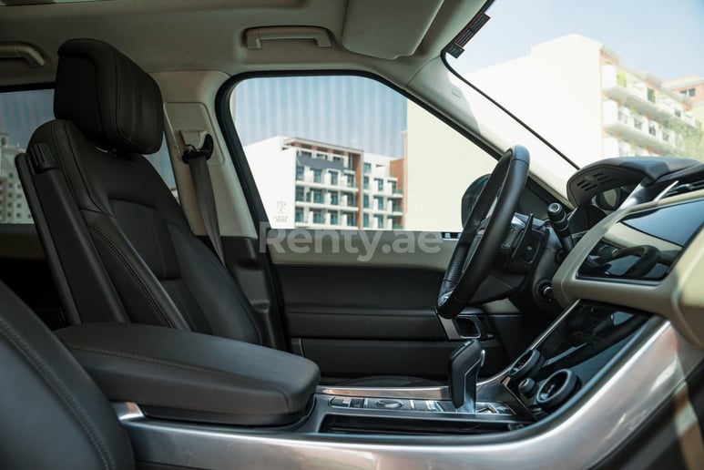 Range Rover Sport (Blanc), 2019 &agrave; louer &agrave; Duba&iuml;
