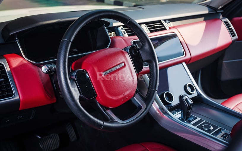 Range Rover Sport (Wit), 2020 te huur in Abu Dhabi