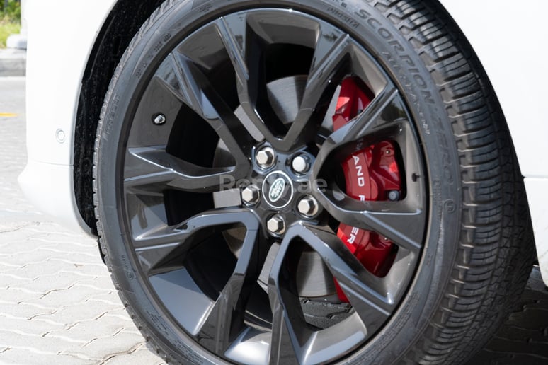 Range Rover Sport (Blanc), 2020 &agrave; louer &agrave; Duba&iuml;