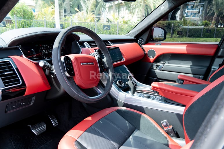 Range Rover Sport (Blanc), 2020 &agrave; louer &agrave; Duba&iuml;