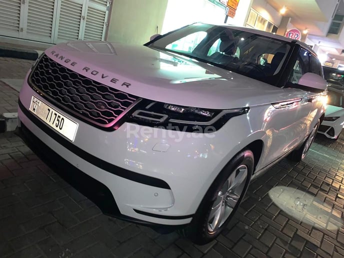 在迪拜 租 路虎揽胜Velar (白色), 2019