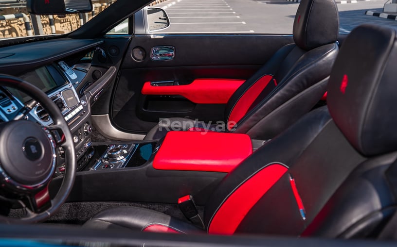 Rolls Royce Dawn (Blanco), 2018 para alquiler en Dub&aacute;i