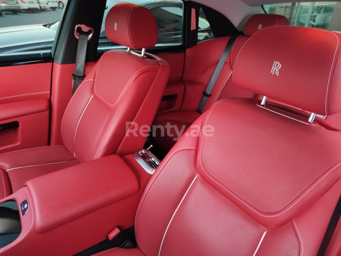 Rolls Royce Ghost (Bianca), 2019 in affitto a Abu Dhabi