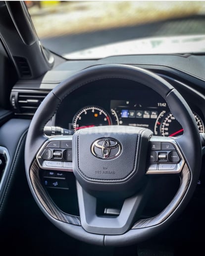 Toyota Land Cruiser Twin Turbo VXR (White), 2022 for rent in Dubai