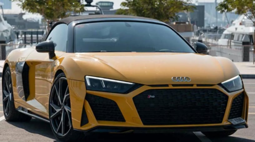 Audi R8 Spyder (Gelb), 2020  zur Miete in Abu Dhabi