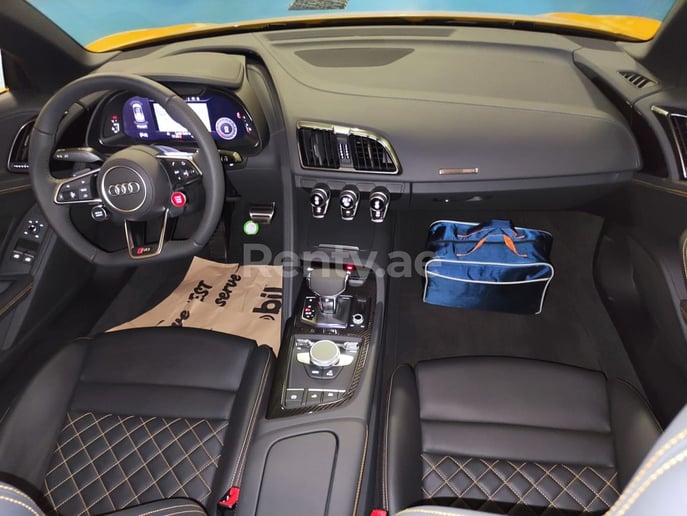 Audi R8- V10 SPYDER (Gelb), 2021  zur Miete in Dubai