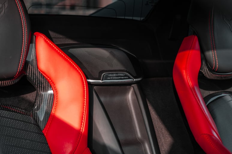 Chevrolet Corvette C8 Spyder (Gelb), 2022  zur Miete in Abu Dhabi