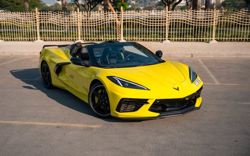 Chevrolet Corvette C8 (Giallo), 2022 in affitto a Ras Al Khaimah