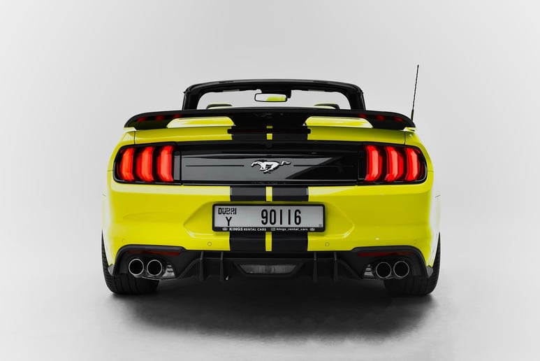 Dubai'de kiralık Ford Mustang (Sarı), 2021