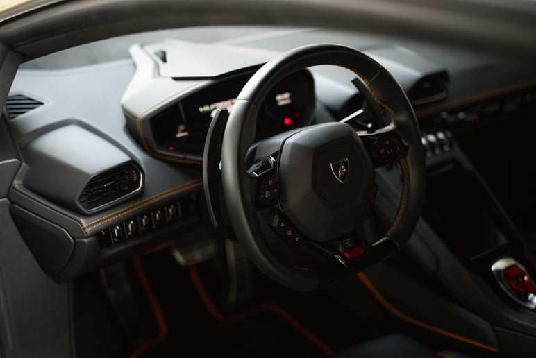 Lamborghini Evo coupe (Yellow), 2020 - leasing offers in Abu Dhabi