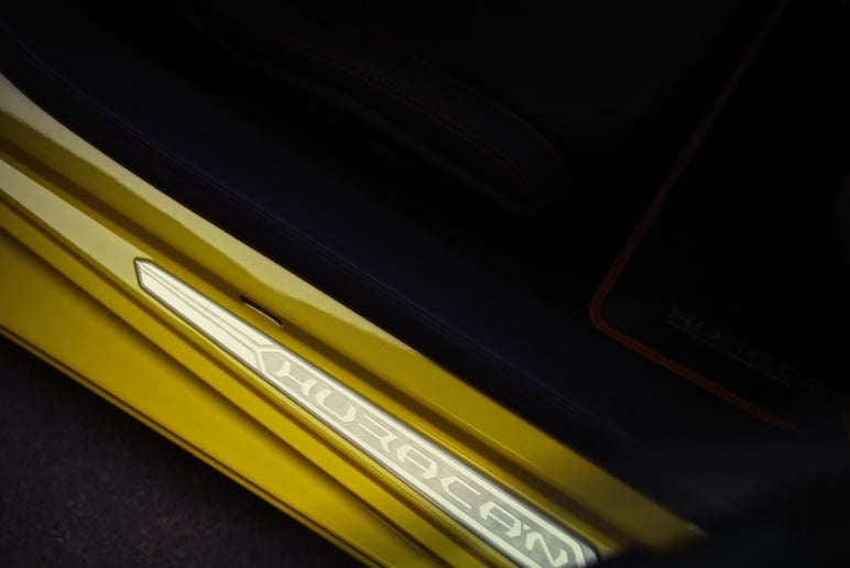 Lamborghini Evo coupe (Yellow), 2020 - leasing offers in Abu Dhabi