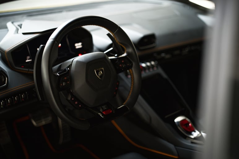 Lamborghini Evo coupe (Yellow), 2020 - leasing offers in Abu Dhabi