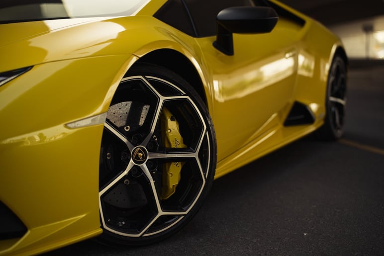 Lamborghini Evo coupe (Yellow), 2020 - leasing offers in Abu Dhabi