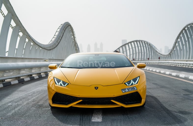 Lamborghini Huracan Coupe (Gelb), 2019  zur Miete in Dubai