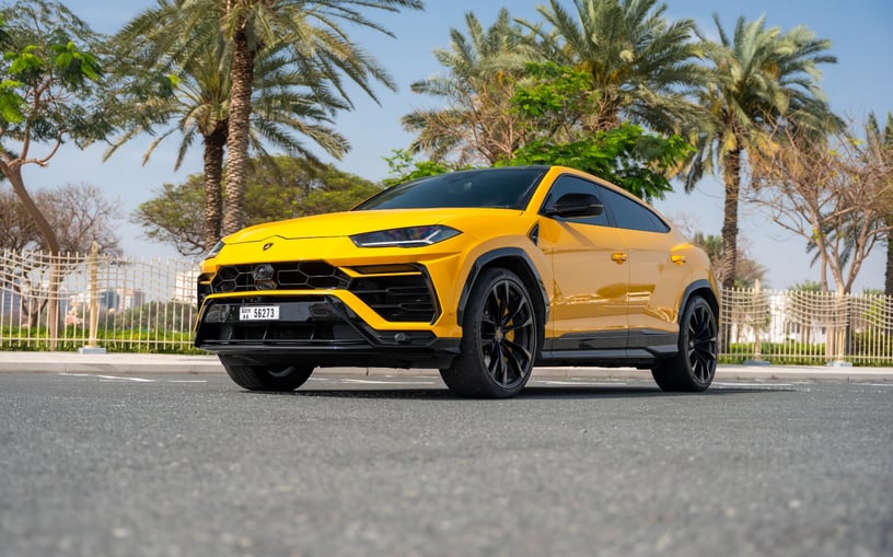 Lamborghini Urus (Giallo), 2023 noleggio orario a Dubai