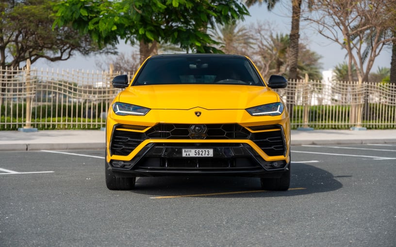 Lamborghini Urus (Giallo), 2023 noleggio orario a Dubai