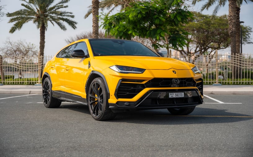 Lamborghini Urus (Giallo), 2023 noleggio orario a Dubai