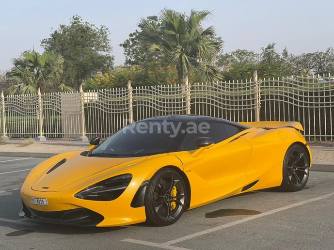 McLaren 720 S (Jaune), 2021 &agrave; louer &agrave; Duba&iuml;