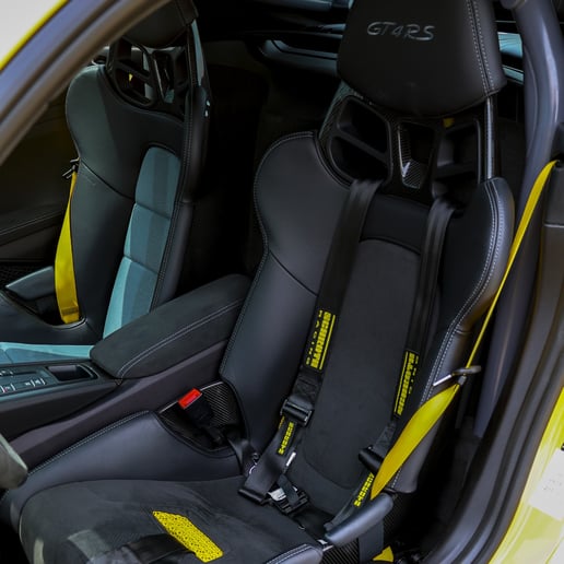 在沙迦 租 保时捷GT4 (黄色), 2023
